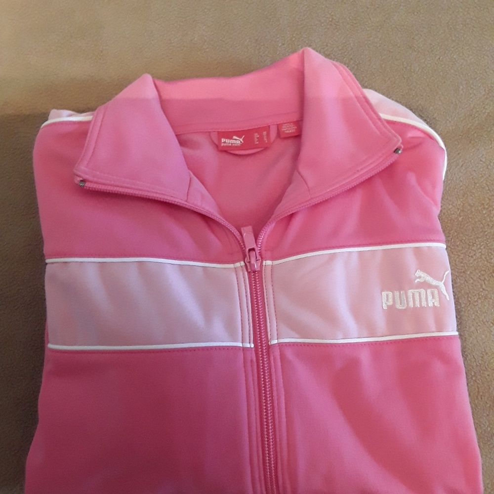 Women's Puma jogging suit